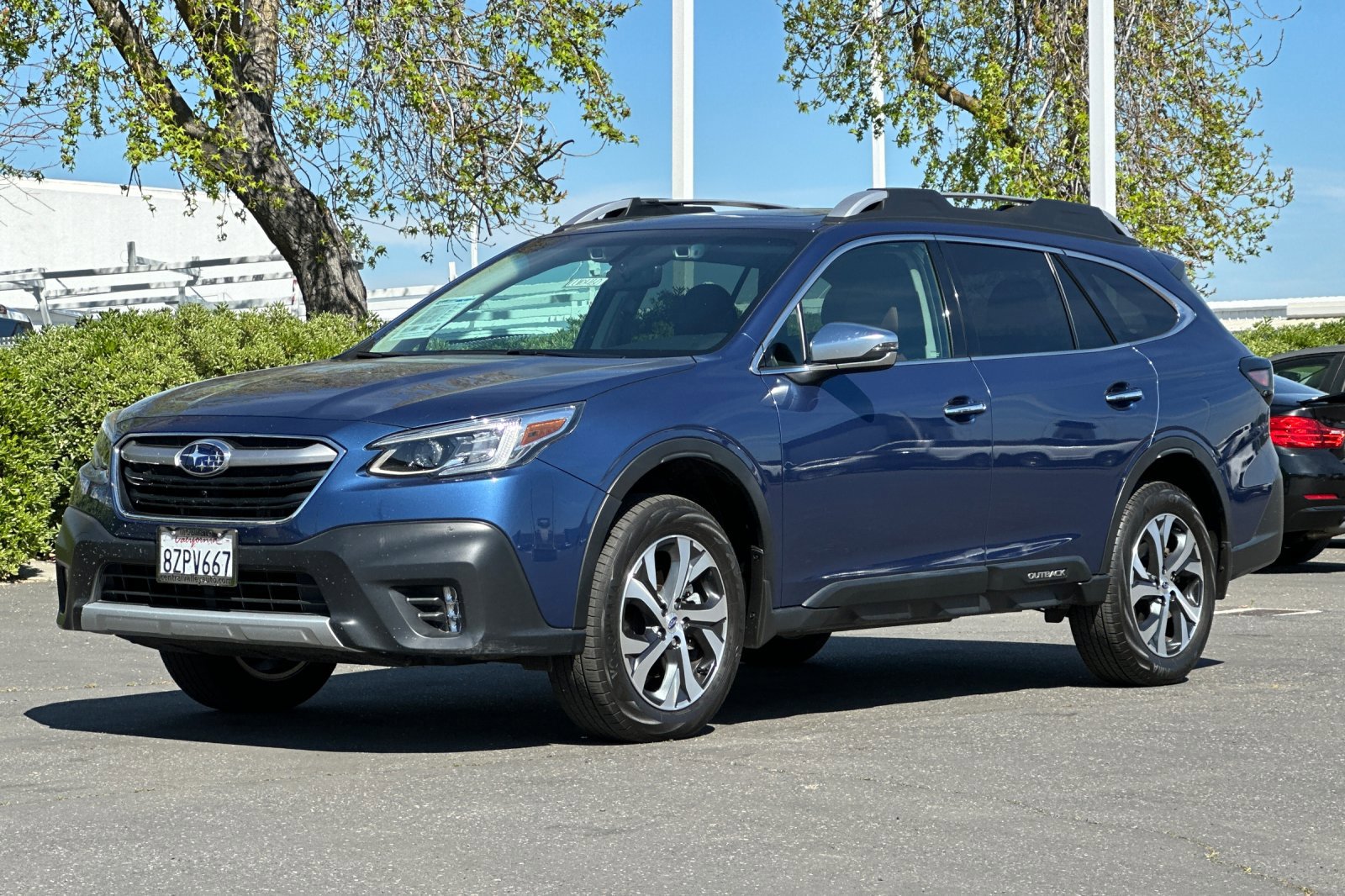 Used 2022 Subaru Outback Touring w/ Popular Package #2 image 8