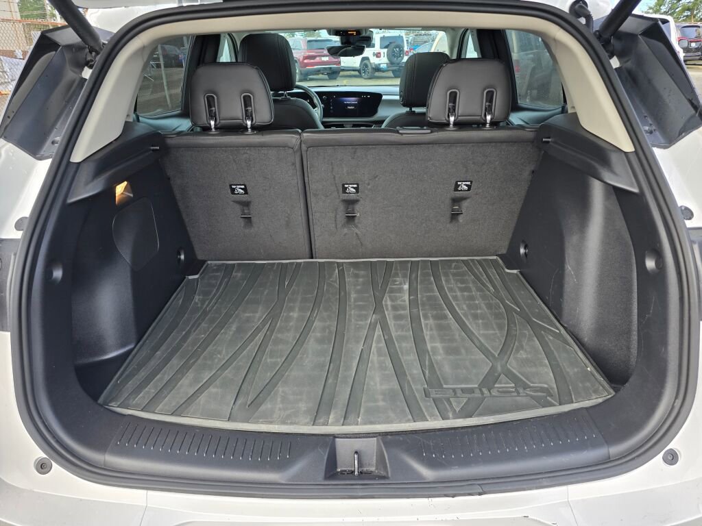 Used 2024 Buick Encore GX Avenir w/ Avenir Technology Package image 15