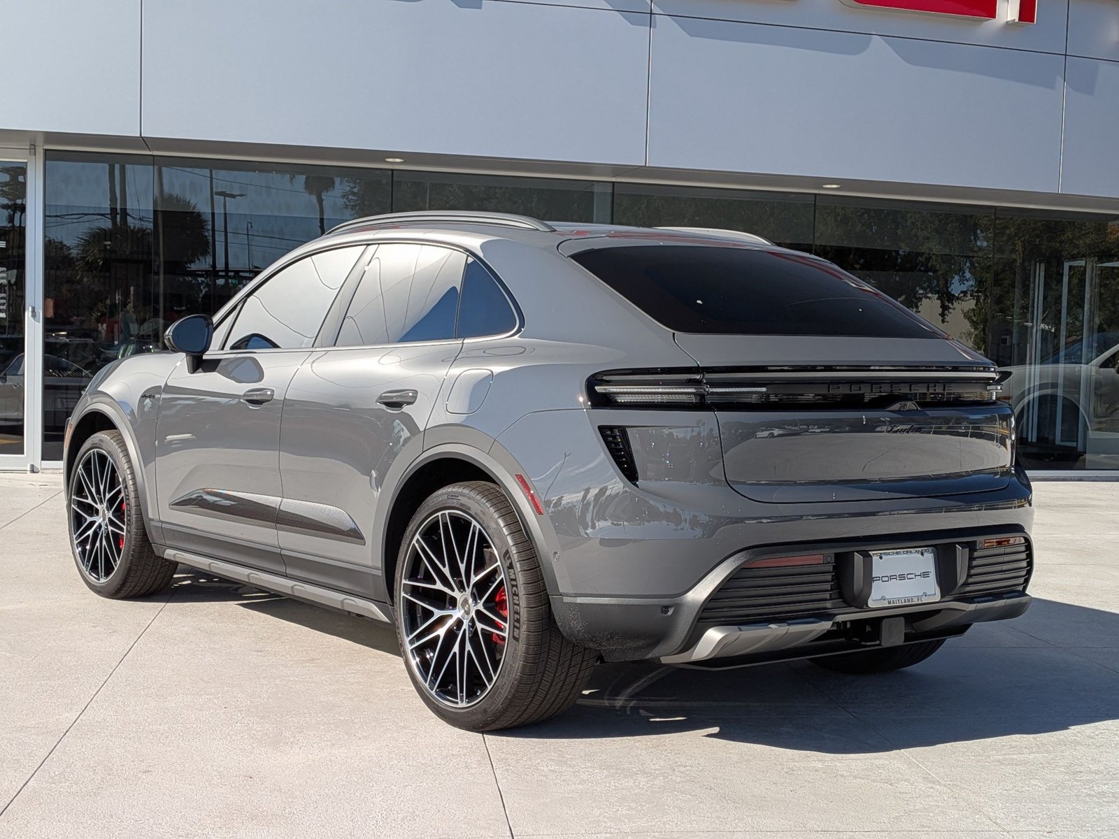 New 2025 Porsche Macan Turbo Electric AWD/4WD image 3