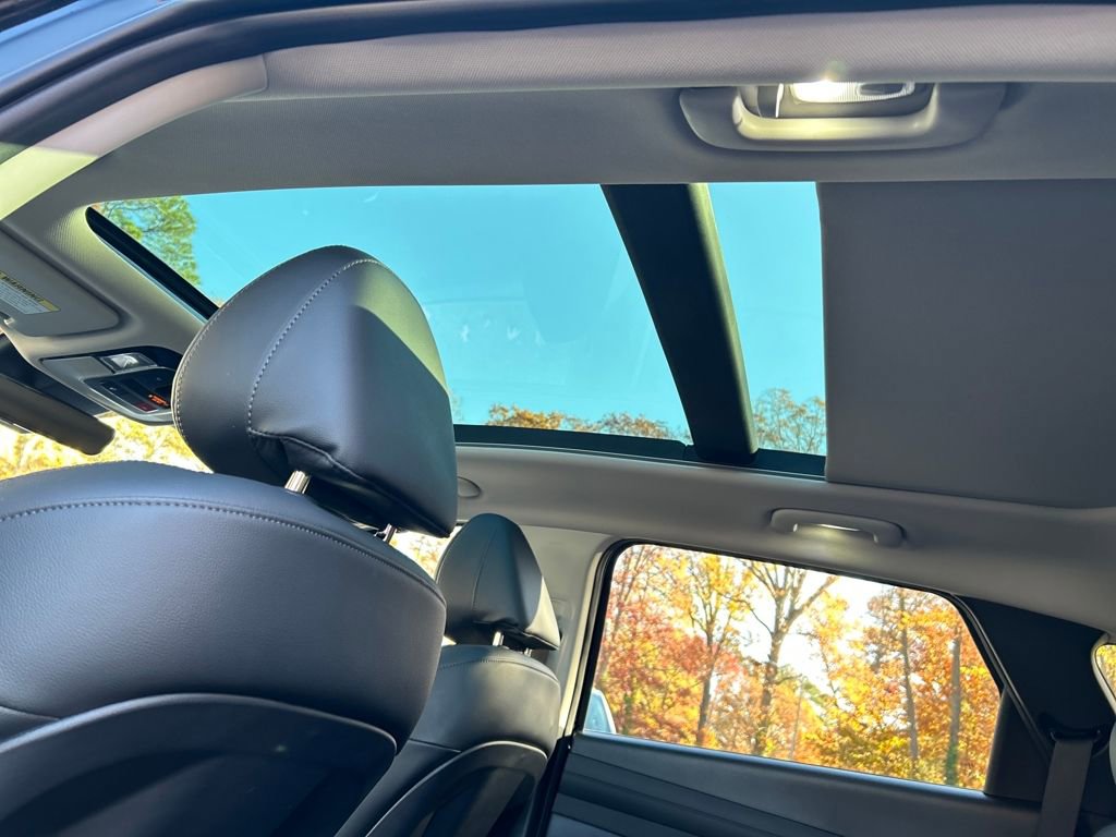 Certified 2025 Hyundai Tucson Limited image 28