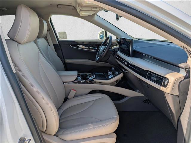 Used 2023 Lincoln Nautilus Standard image 20