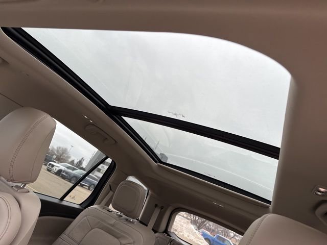 Used 2024 Lincoln Aviator Reserve w/ Jet Package image 5