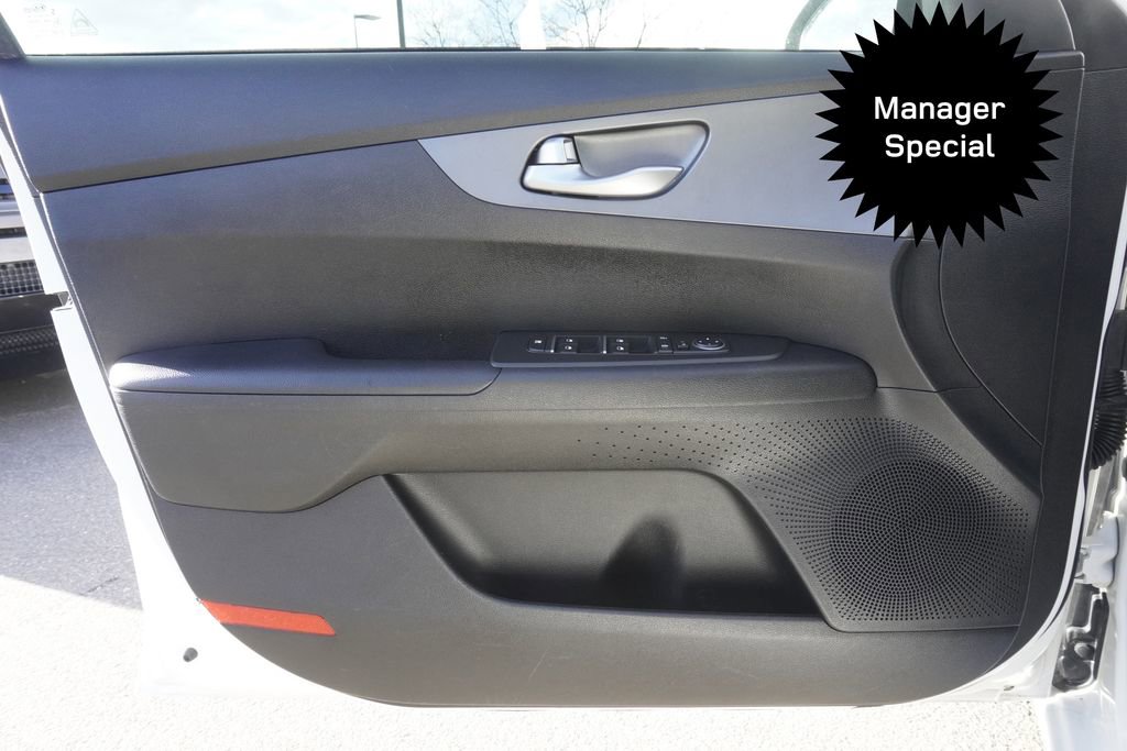 Used 2019 Kia Forte LXS image 17