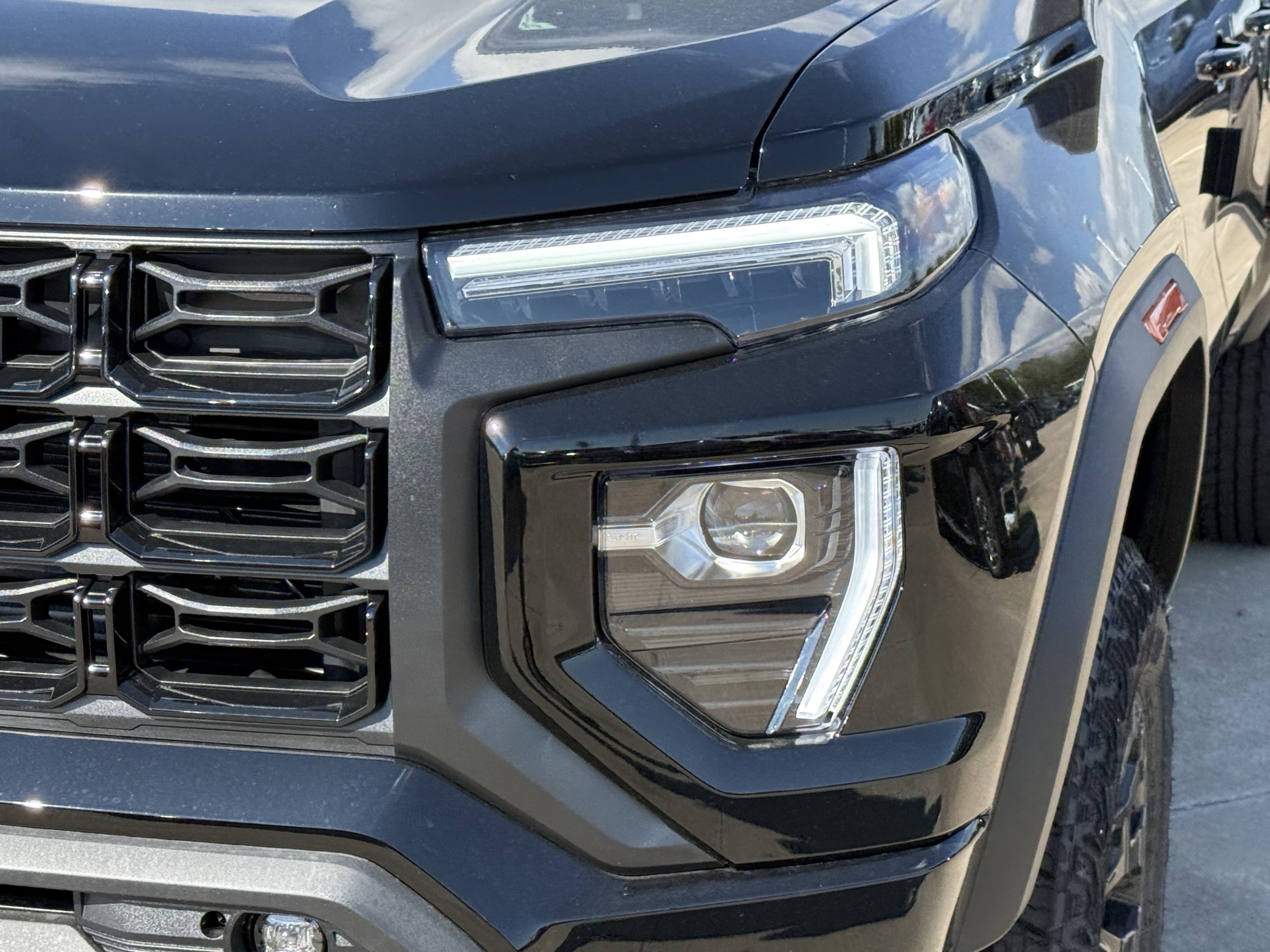 New 2026 GMC Canyon Elevation w/ Convenience Package image 8