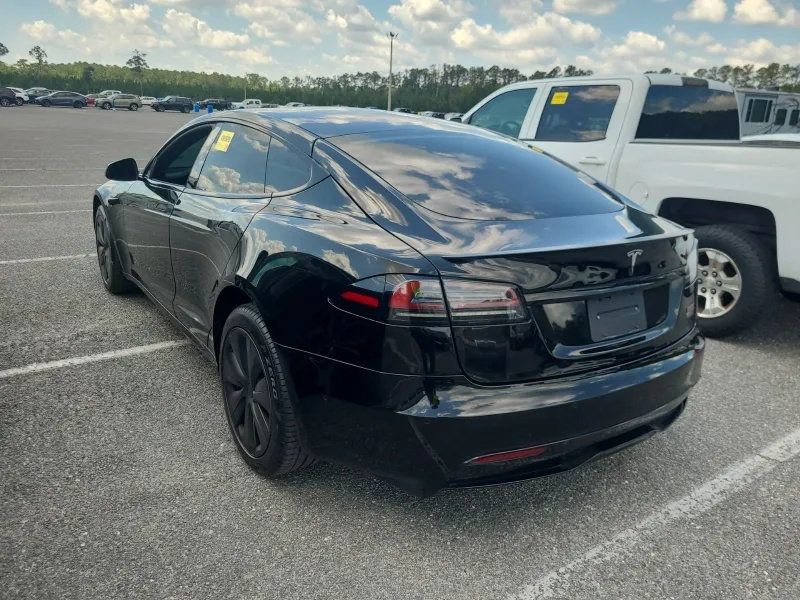 Used 2022 Tesla Model S Plaid AWD/4WD image 2