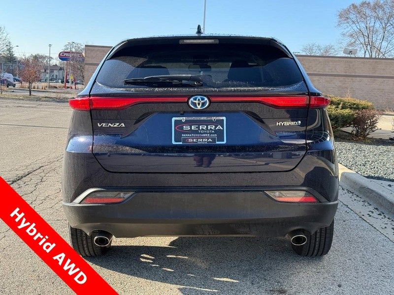 Used 2021 Toyota Venza LE w/ Carpet Mat Package (TMS) image 4