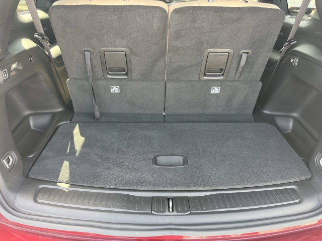 Certified 2025 Jeep Grand Cherokee L Limited w/ Luxury Tech Group II AWD/4WD image 13