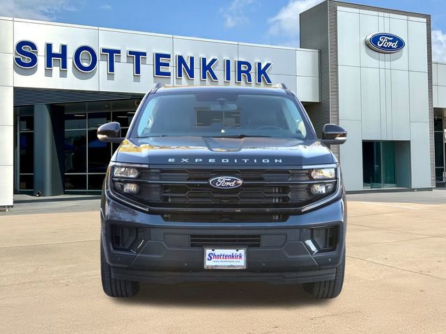 New 2025 Ford Expedition Active RWD image 2
