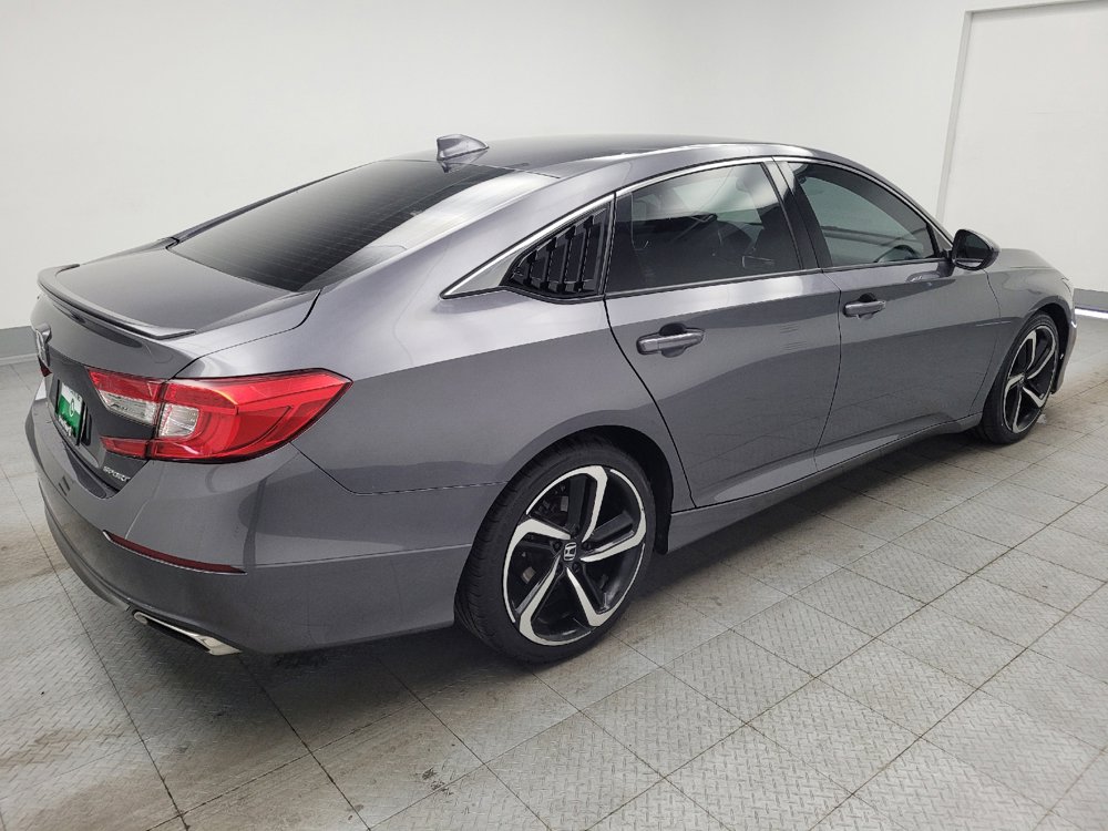 Used 2018 Honda Accord Sport image 9