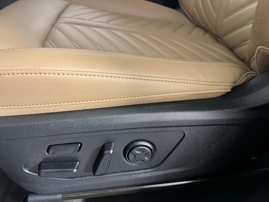 Used 2024 Kia Sorento SX Prestige w/ Olive Brown Leather Package image 23