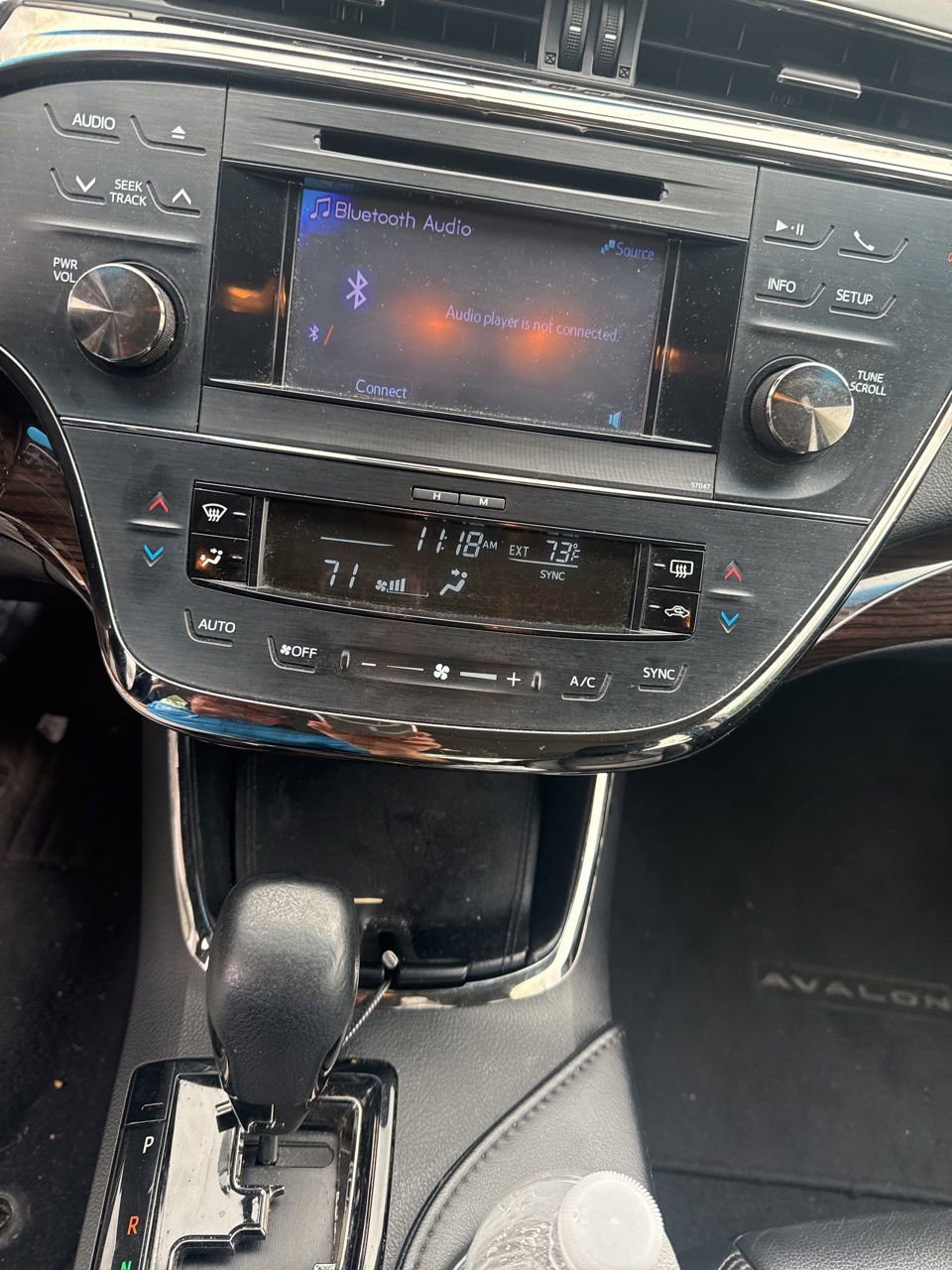 Used 2014 Toyota Avalon XLE Premium FWD image 4