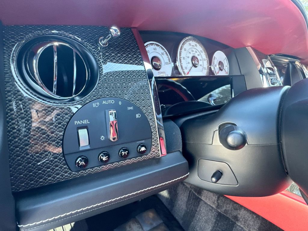 Used 2020 Rolls-Royce Wraith RWD image 17