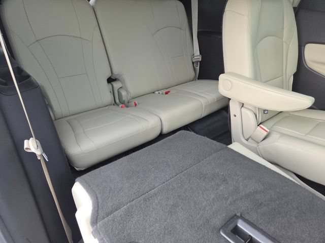 Used 2020 Buick Enclave Essence w/ Sound and Sites Package FWD image 23