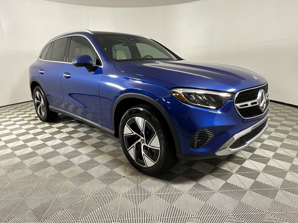 Used 2024 Mercedes-Benz GLC 300 4MATIC image 6
