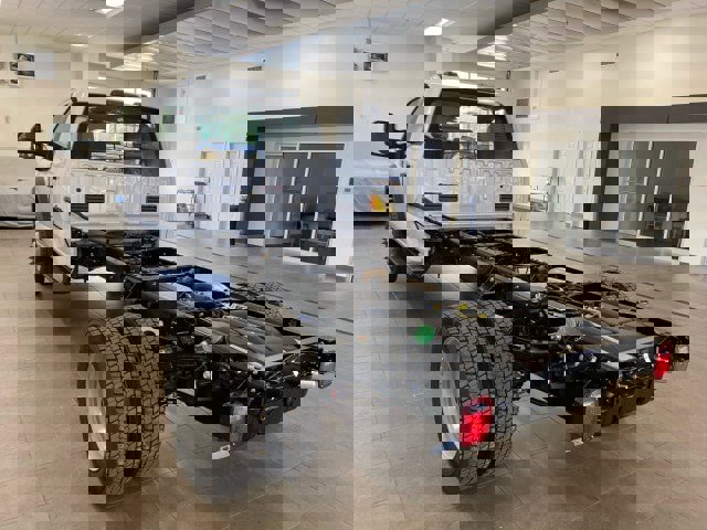 New 2026 Ford F550 4x4 Regular Cab Super Duty image 5