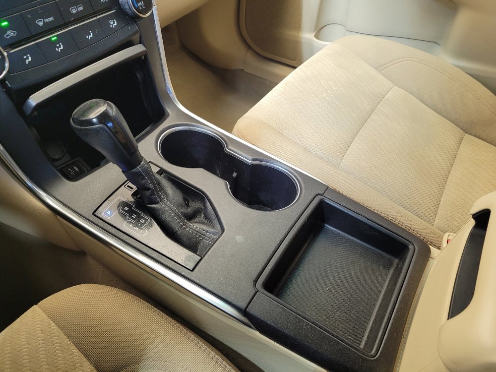 Used 2017 Toyota Camry LE image 26