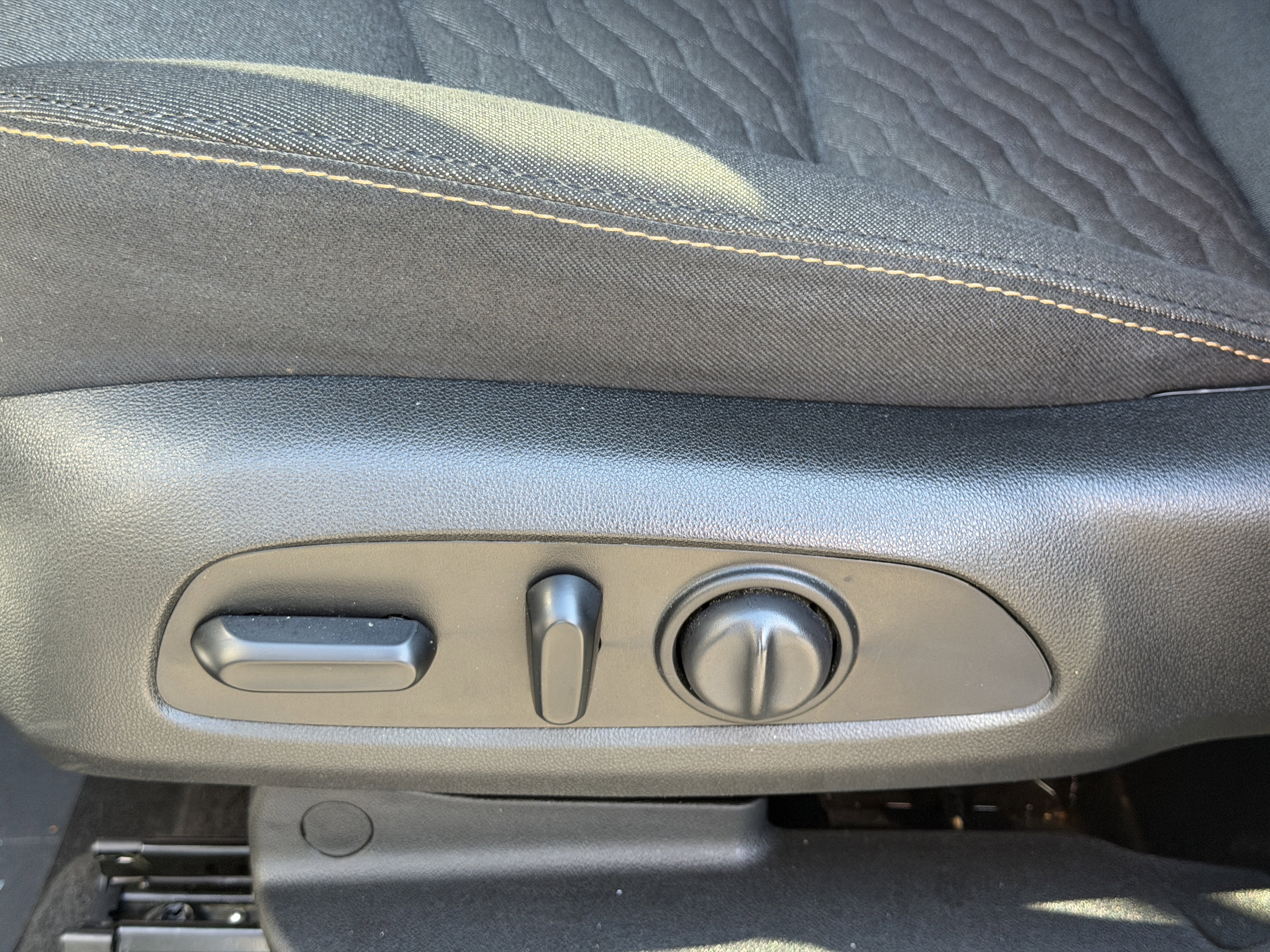 Used 2020 Chevrolet Equinox LT image 20