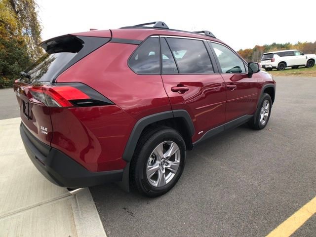 Used 2025 Toyota RAV4 XLE image 5