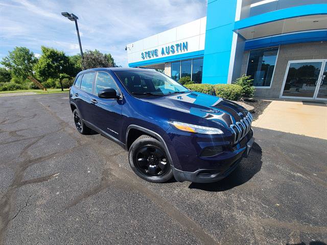 Used 2016 Jeep Cherokee Sport FWD image 1
