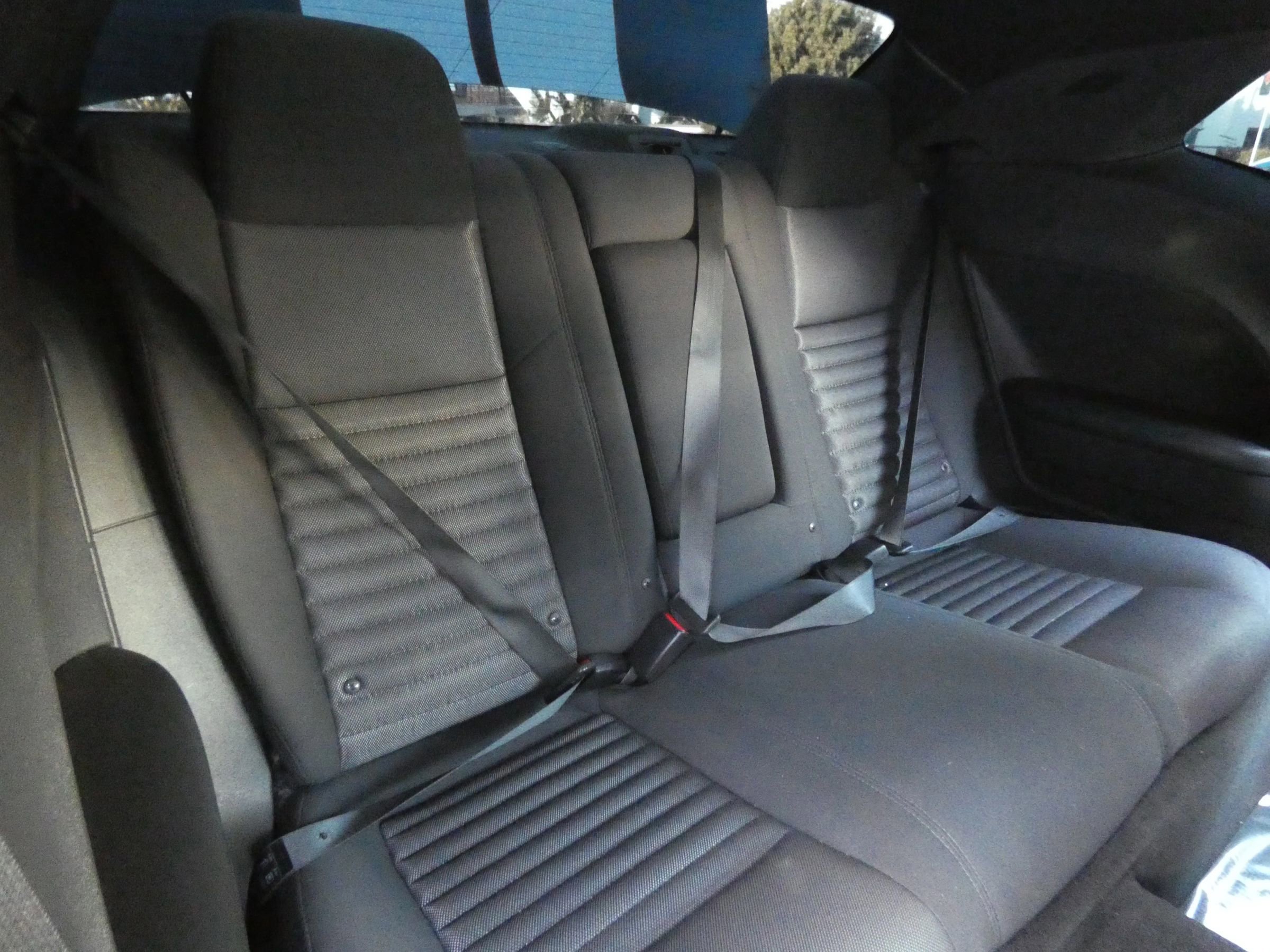 Used 2013 Dodge Challenger SXT image 34