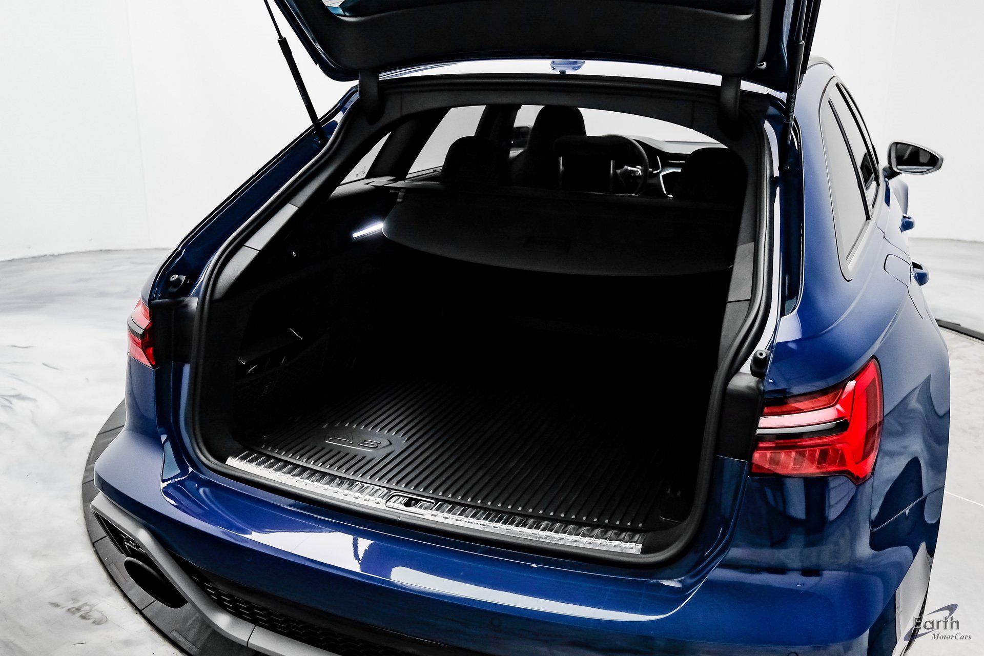 Used 2025 Audi RS 6 performance image 97