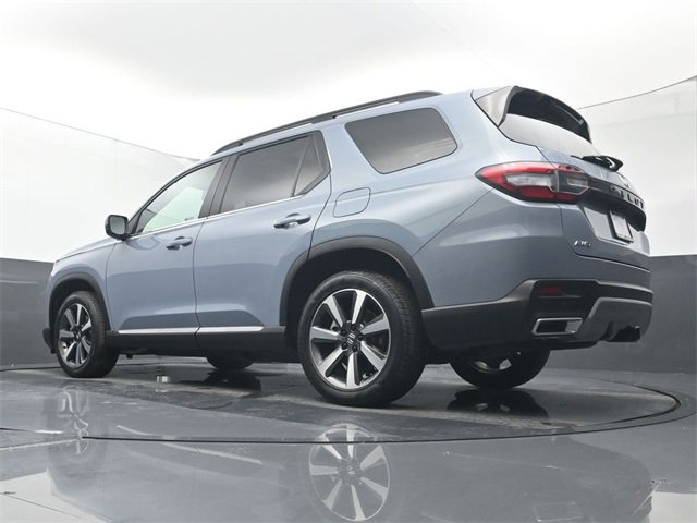 Used 2024 Honda Pilot Touring image 21