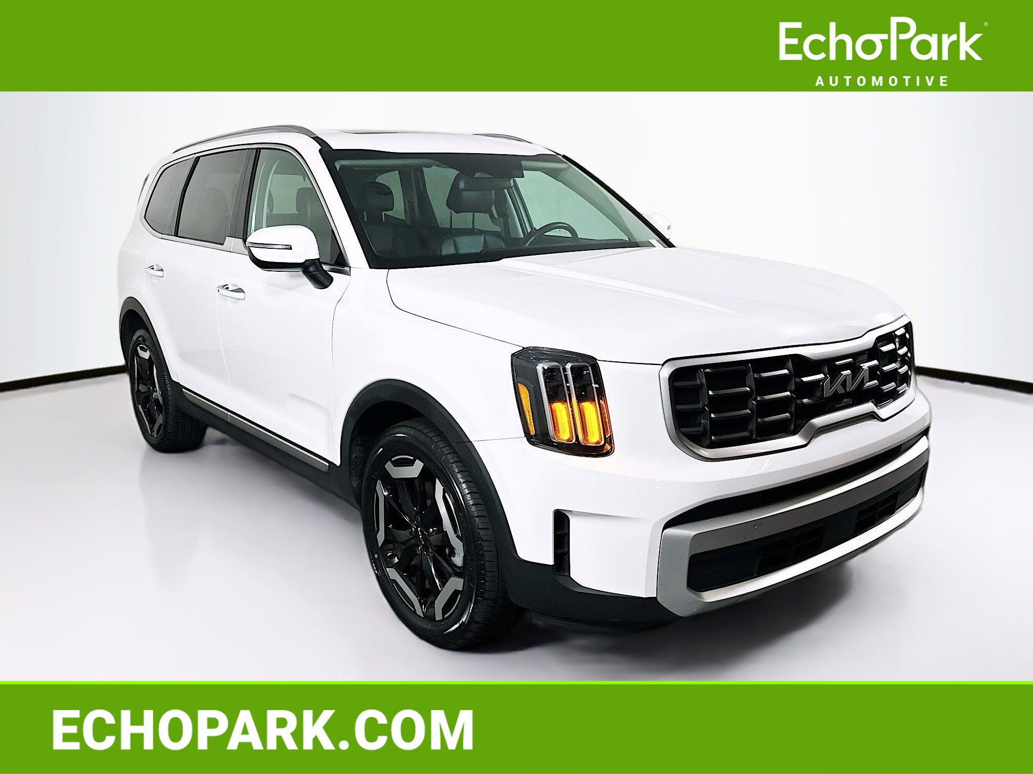 Used 2025 Kia Telluride S AWD/4WD image 1