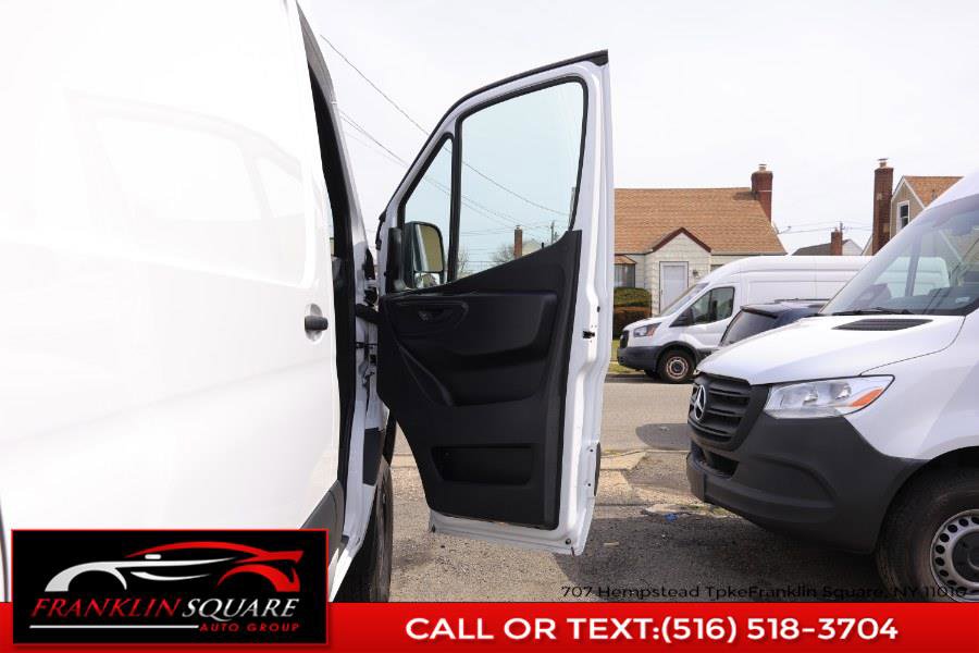 Used 2024 Mercedes-Benz Sprinter 2500 image 18