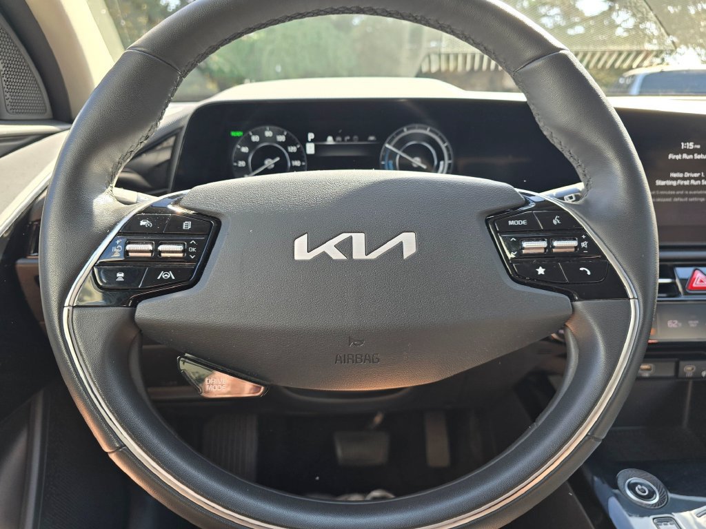 Certified 2023 Kia Niro Wind w/ Wind Preserve Package FWD image 15