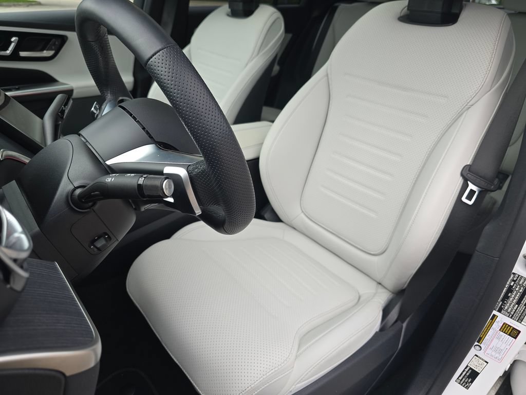 Certified 2026 Mercedes-Benz GLC 300 4MATIC image 25