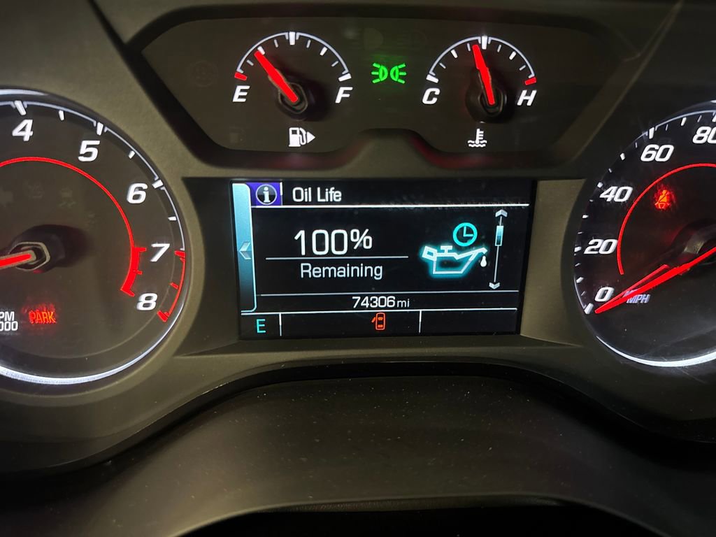 Used 2018 Chevrolet Camaro LT RWD image 22