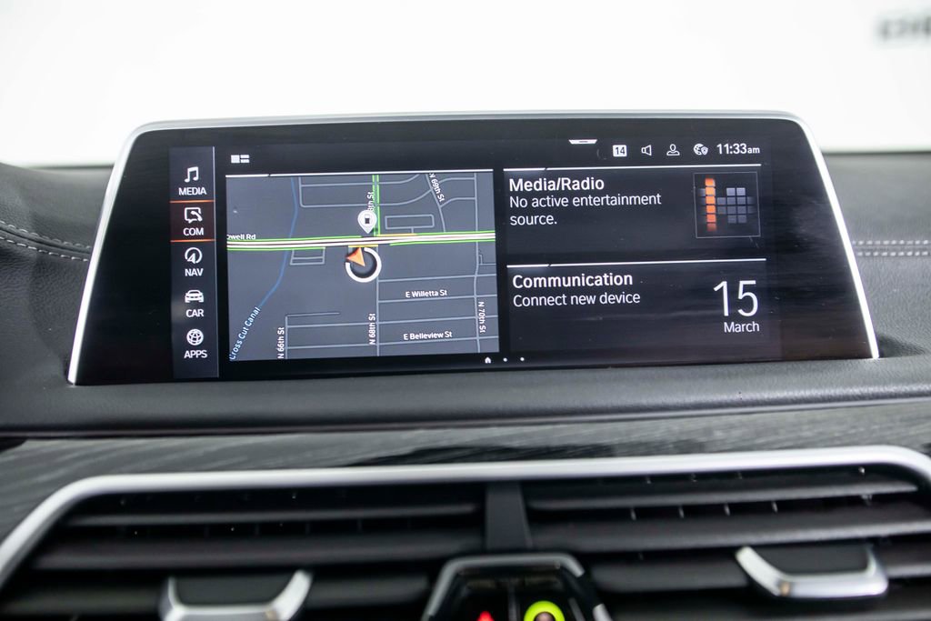 Used 2021 BMW 740i w/ M Sport Package RWD image 33