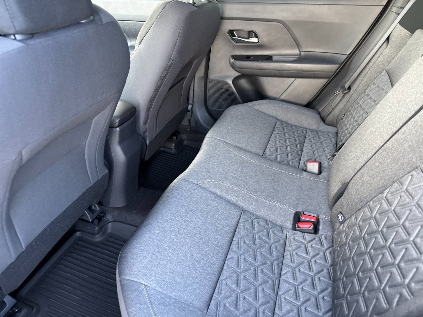 New 2026 Nissan Kicks SV w/ Cold Weather Package FWD image 12