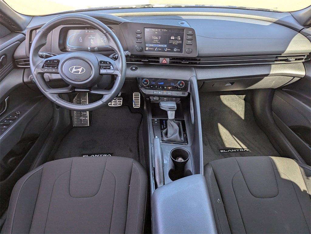 Certified 2025 Hyundai Elantra Sport image 7