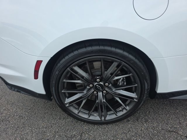 Used 2023 Chevrolet Camaro ZL1 RWD image 12