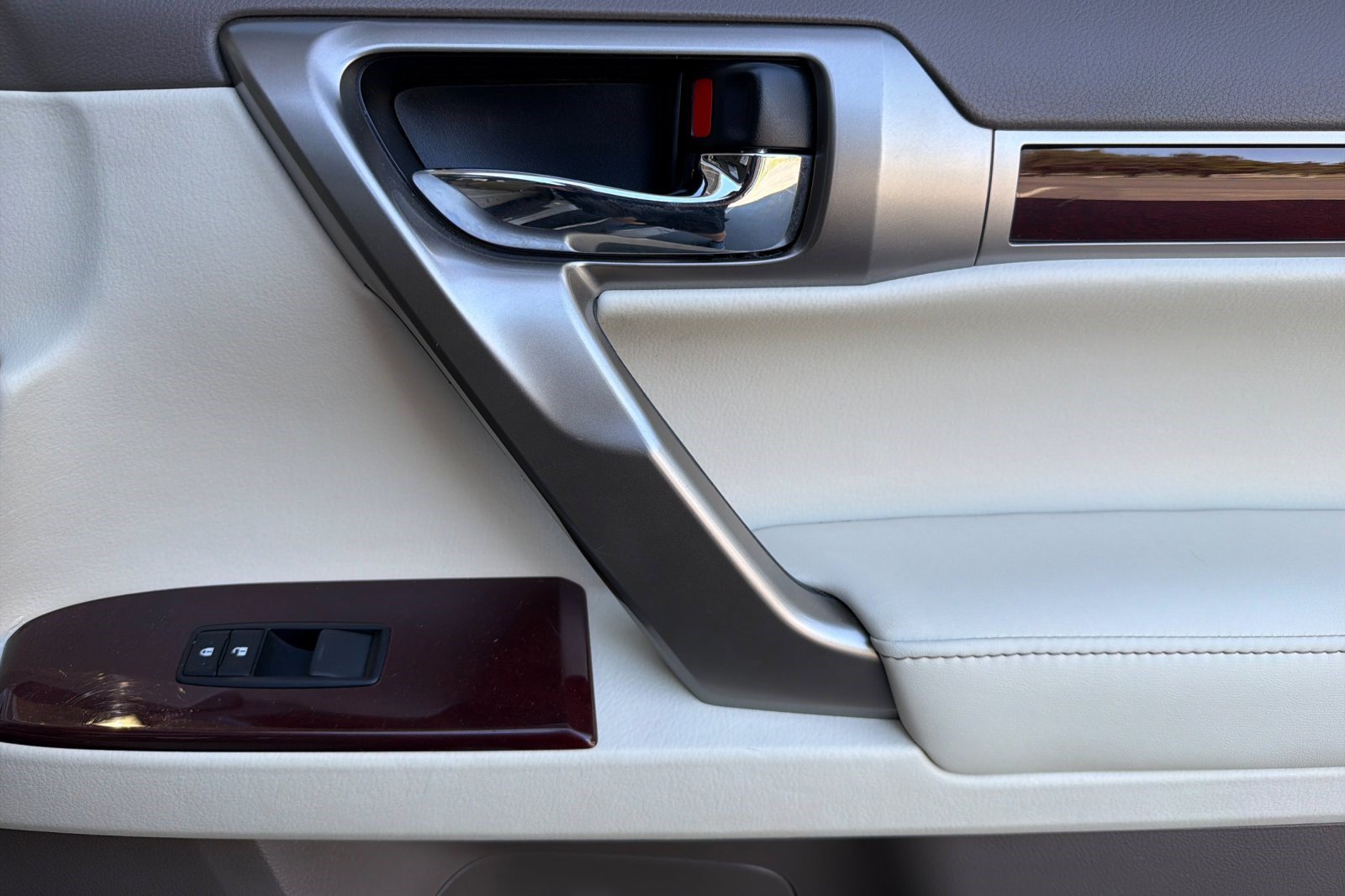 Used 2019 Lexus GX 460 Luxury AWD/4WD image 21