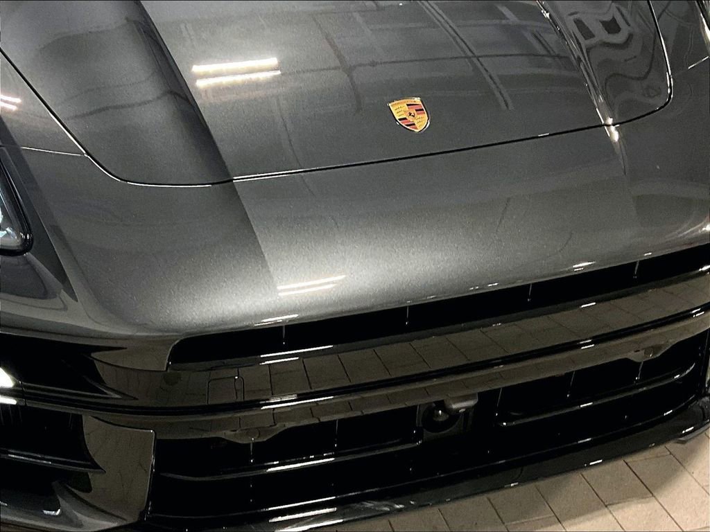 Certified 2025 Porsche Panamera GTS image 32