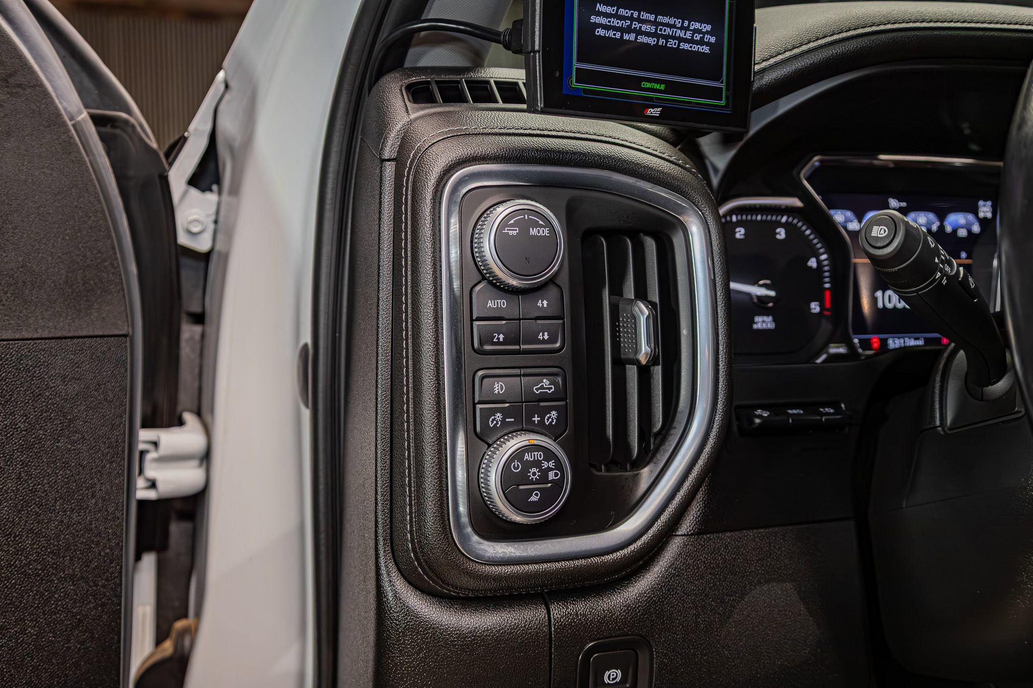 Used 2020 GMC Sierra 3500 Denali w/ Denali Ultimate Package AWD/4WD image 20