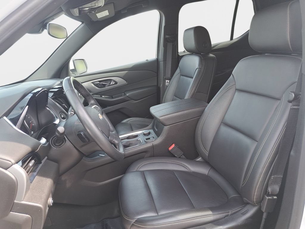 Used 2023 Chevrolet Traverse LT AWD/4WD image 17