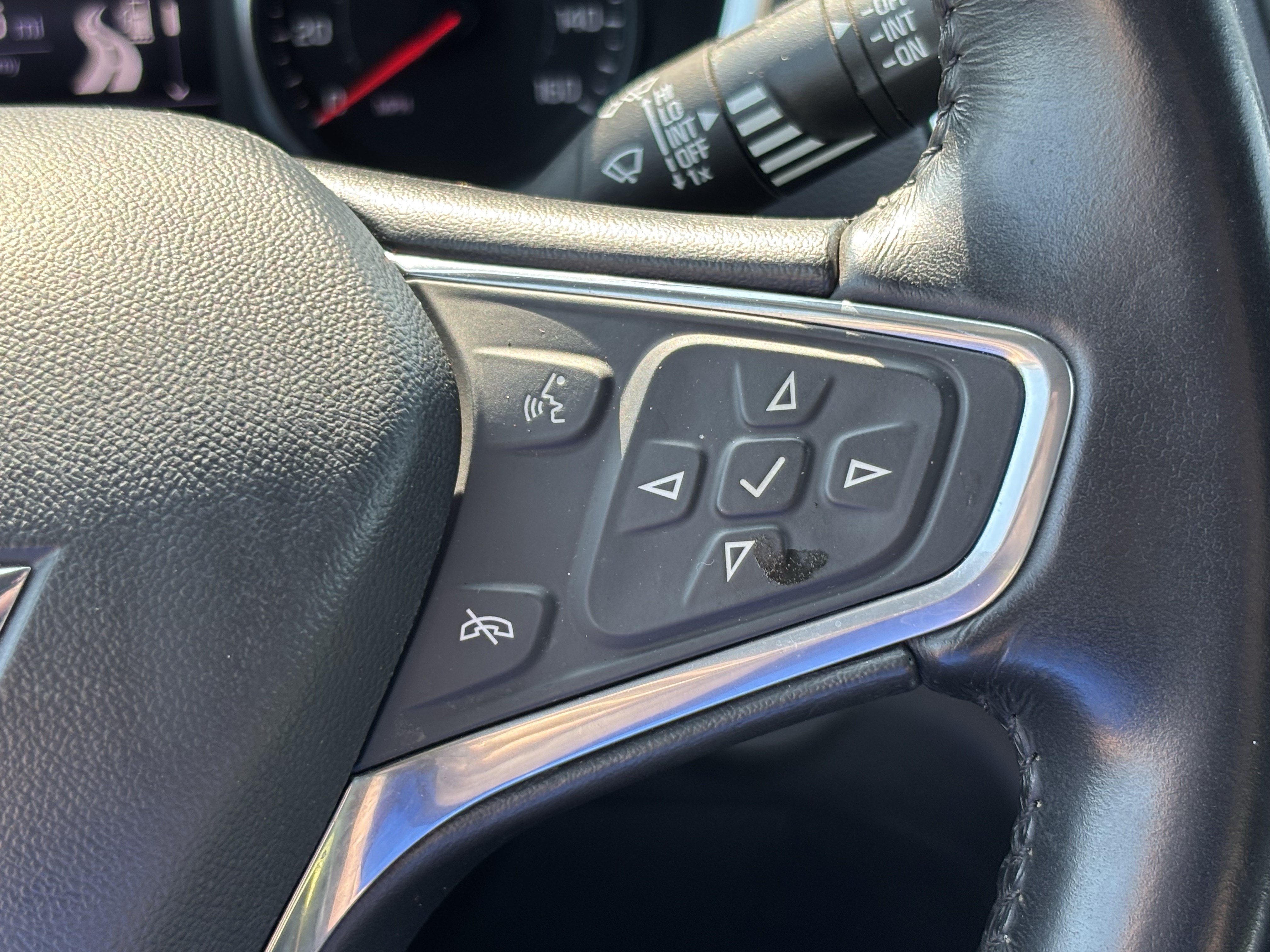 Used 2022 Chevrolet Equinox LT AWD/4WD image 20