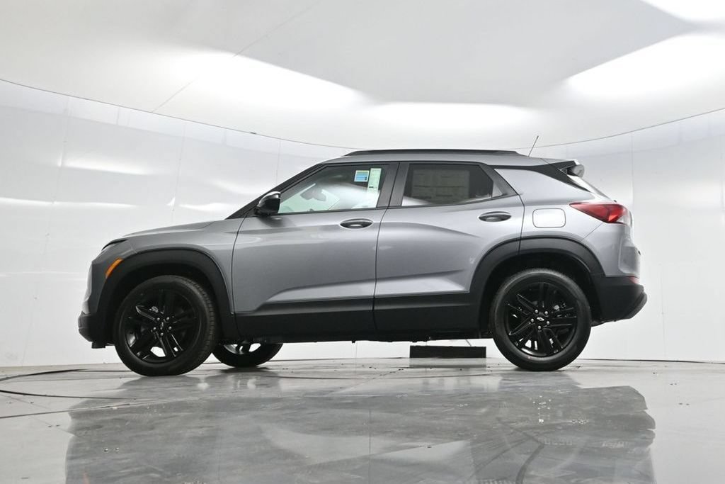Used 2026 Chevrolet TrailBlazer LT w/ Midnight Edition FWD image 19