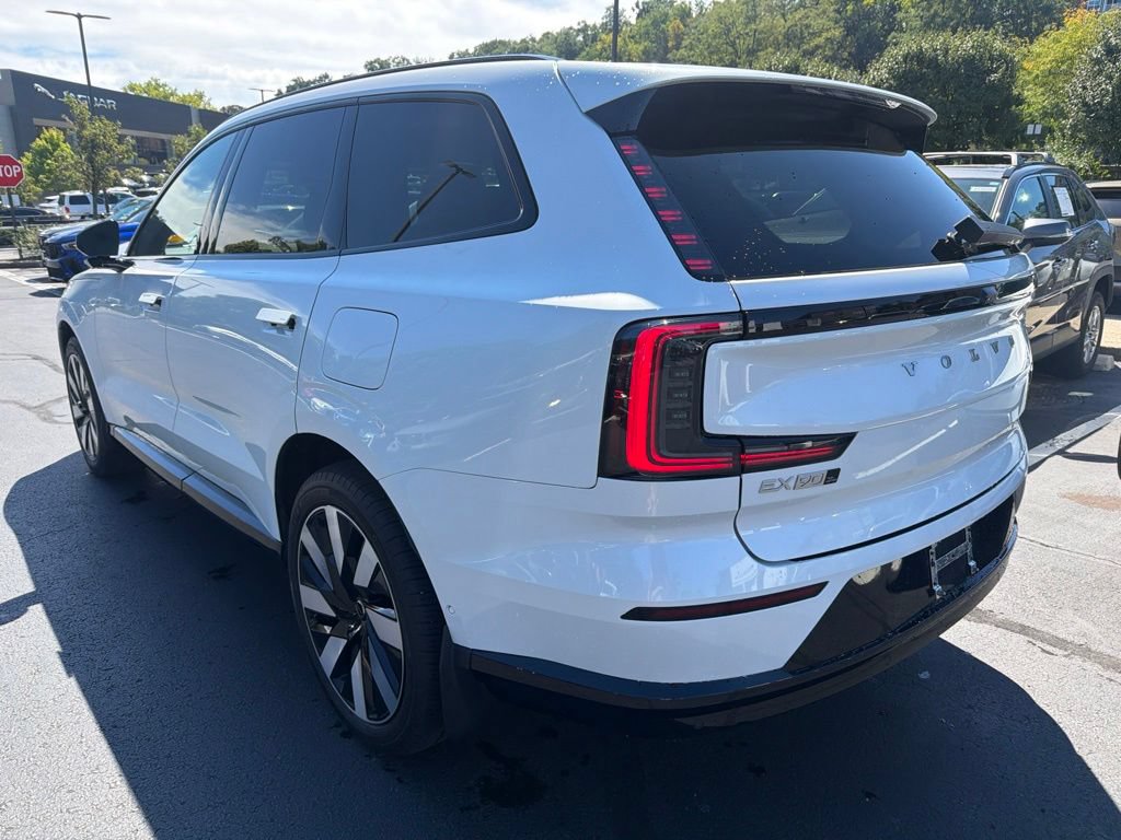 Used 2025 Volvo EX90 Plus AWD/4WD image 2