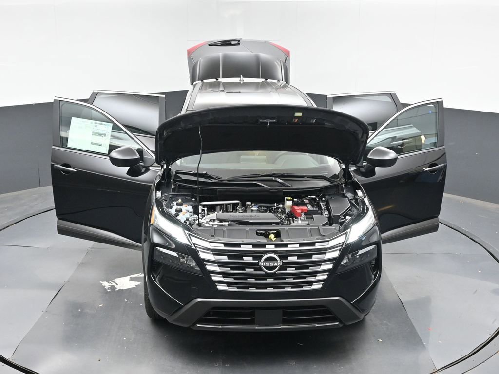 Used 2025 Nissan Rogue S image 37