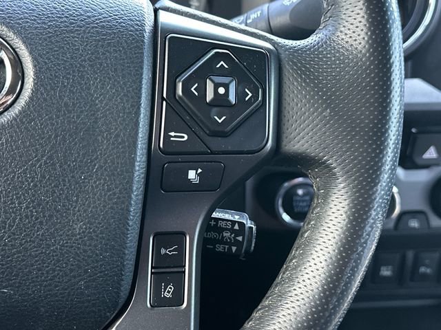 Used 2018 Toyota Tacoma TRD Sport w/ Technology Package AWD/4WD image 19