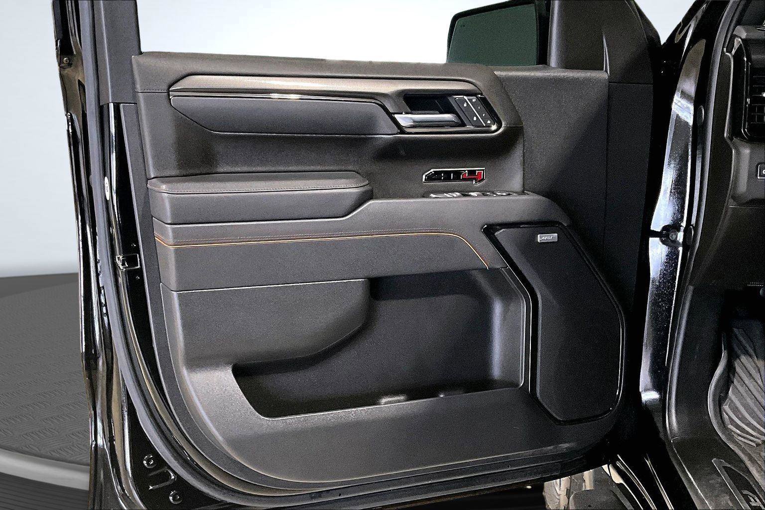 Used 2025 GMC Sierra 1500 AT4 w/ AT4 Premium Package image 24