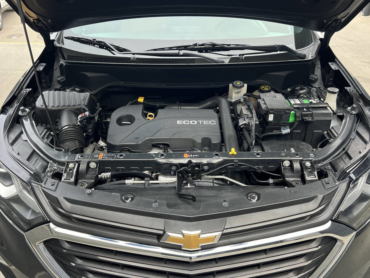 Used 2018 Chevrolet Equinox Premier image 34