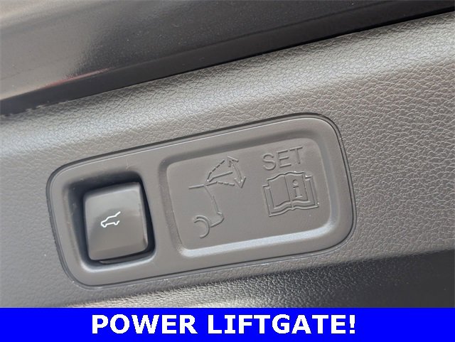 Used 2024 Ford Expedition Limited image 11