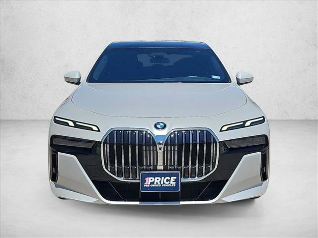 Used 2023 BMW 760i xDrive AWD/4WD image 2