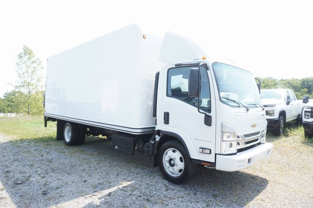 New 2024 Chevrolet Low Cab Forward 4500 XD RWD image 10