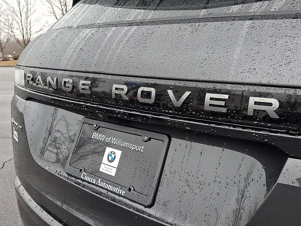 Used 2025 Land Rover Range Rover Evoque S AWD/4WD image 30
